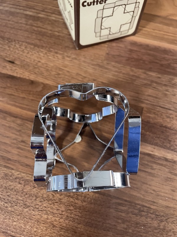 Vintage 3D Metal Cookie Cutter With 6 Shapes Card Suits Spade Club Diamond Heart gallery