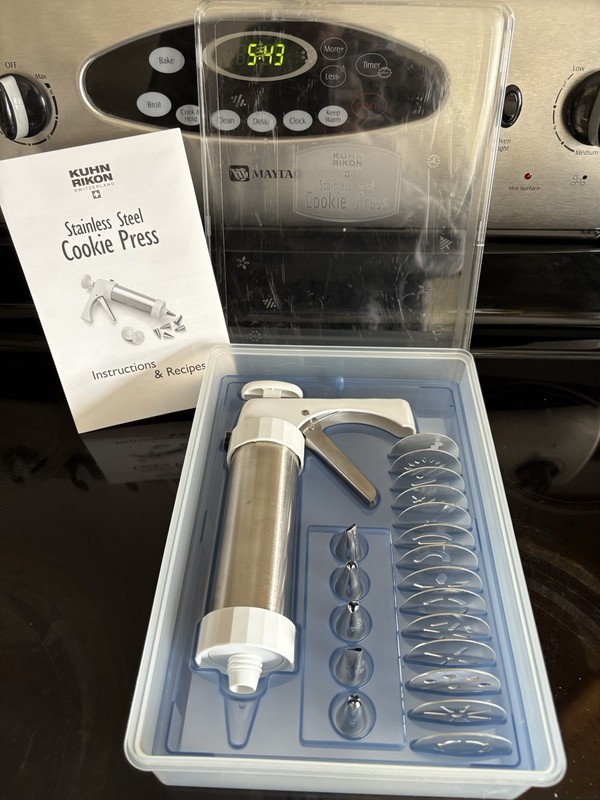 Kuhn Rikon Stainless Steel Cookie Press Set #2461 w/ 14 disks & 6 Icing Tips-New gallery