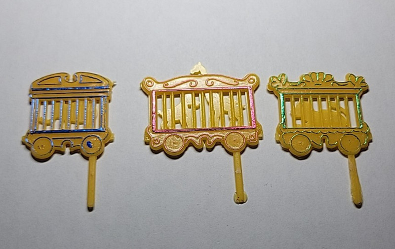 Vintage Plastic Circus Animal Cage Cupcake Toppers Yellow Lot of 3 Giraffe gallery