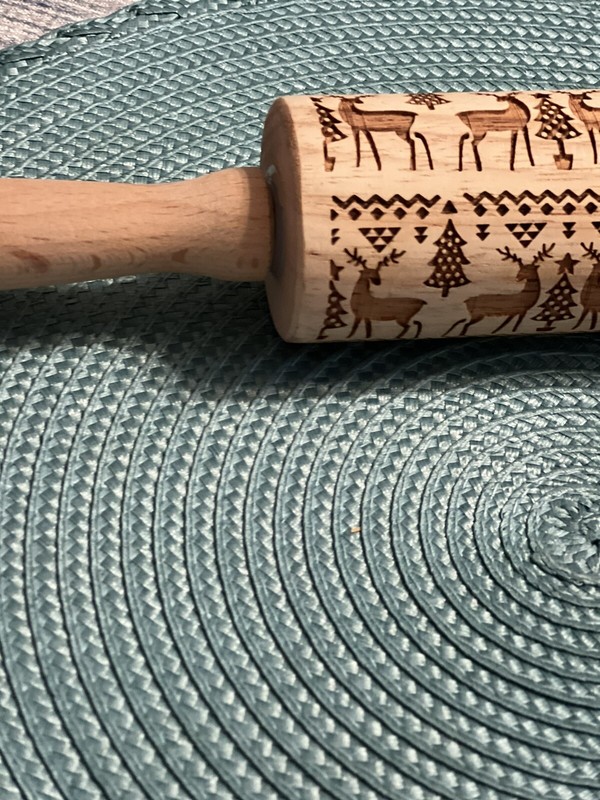 Christmas Rolling Pin Baking Cookies Wooden Embossing REindeer Trees Roller 13″