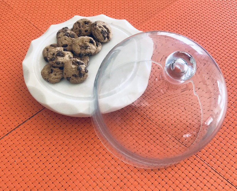 Marble Cake Stand 9” Round