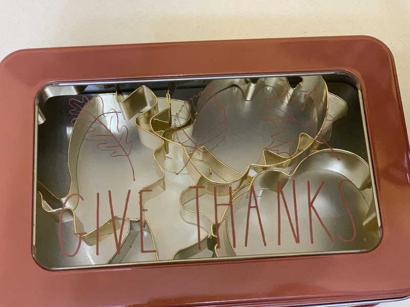 New RAE DUNN Autumn Fall Cookie Cutters Set In A LL "GIVE THANKS" Tin gallery