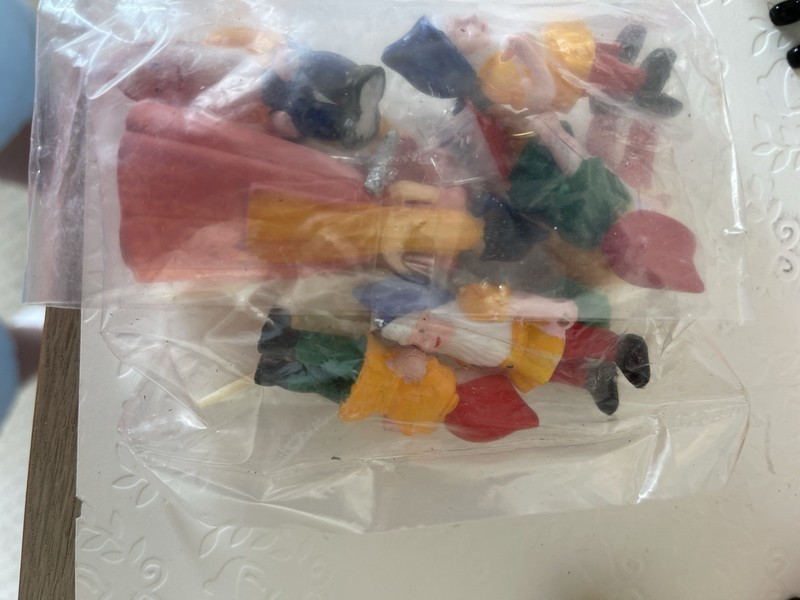Lot of 15 Snow White & Seven Dwarfs Cake Toppers Figures New Party Decorations gallery