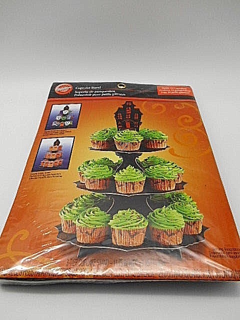 Wilton Cupcake Stand Halloween 3 tier 11.75″ wide 15″ high holds 24 cupcakes new