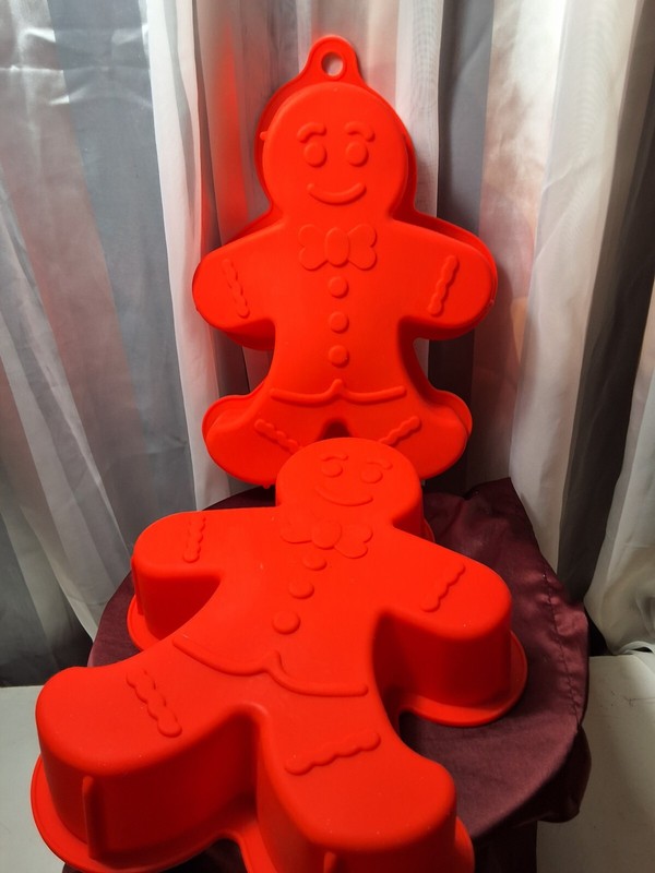2 GINGERBREAD MEN SILICONE MOLDS, RED PREOWNED, NEVER USED gallery