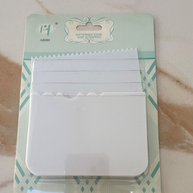 White Plastic Patterned Edge Side Scraper Set of 4, Craft Tool, MPN A8088