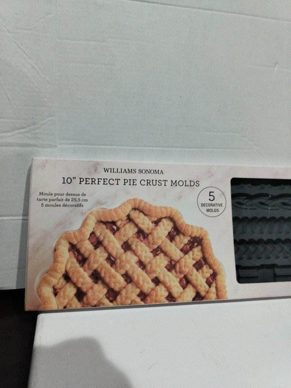 Williams Sonoma 10" Perfect Pie Crust Molds Nonstick Silicon ~ New in Package gallery