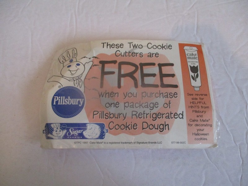 Pillsbury plastic cookie cutters Halloween theme, bat & ghost (1997) Cake Mate