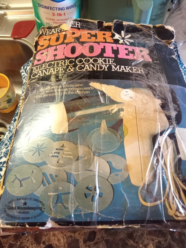 vintage super shooter cookie and candy maker missing the disk works