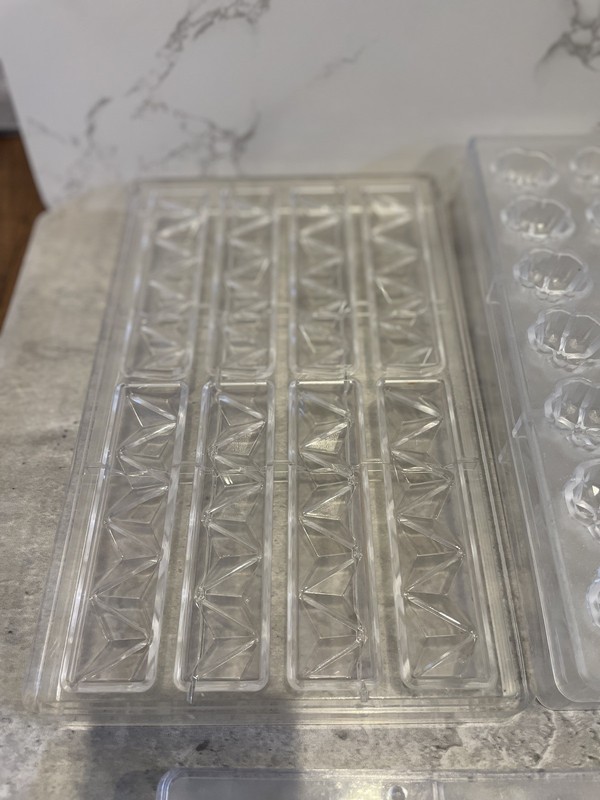 Set of 6 - clear polycarbonate chocolate mold gallery