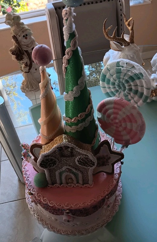 ADORABLE CAKE AND A CUPCAKE SOILDER DISPLAY FOR BAKERY OR HOME PASTEL COLORS. gallery