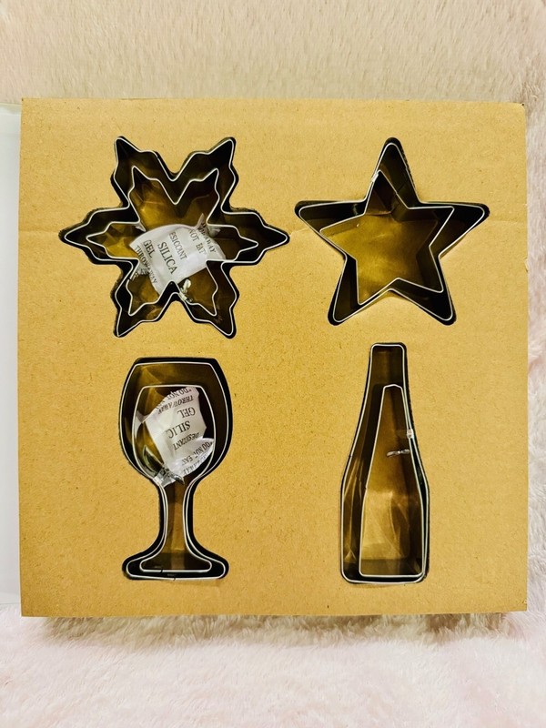 Santa Barbara Design Studio - Set of 8 Stainless Steel Cookie Cutters gallery