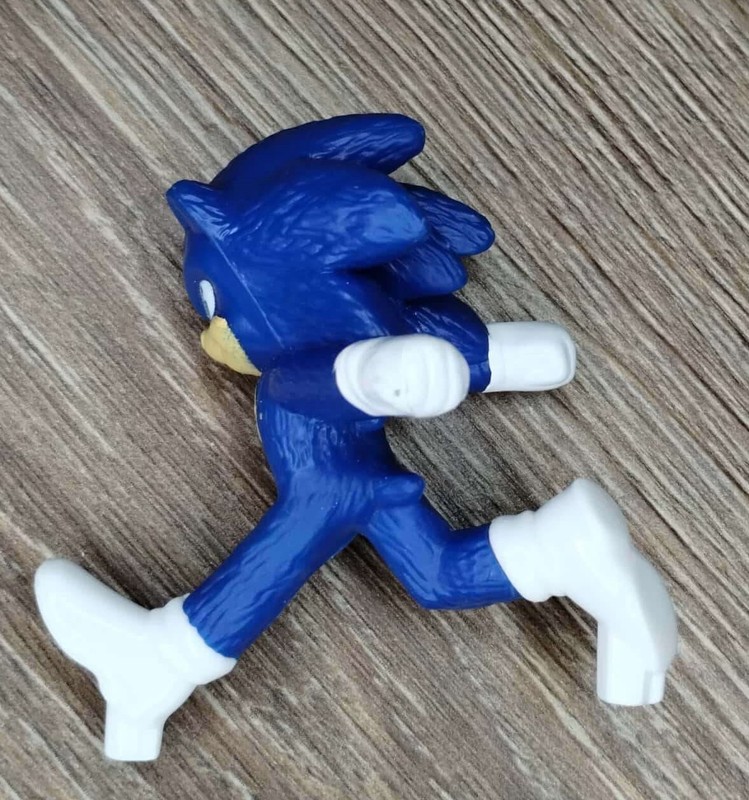SONIC The Hedgehog 2.5″ PVC Figure Cake Topper Figurine Sega