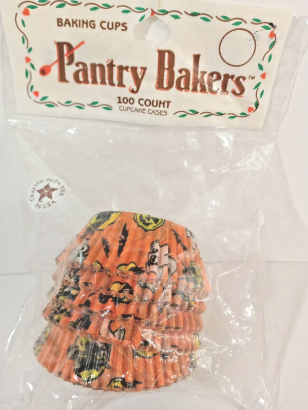 VTG Pantry Bakers Cupcake Cases Halloween Paper Baking Cups NOS 100 Count USA