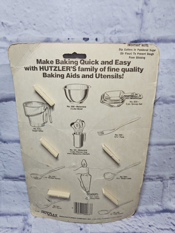Hutzler Cookie Cut-Ups - Vintage Cookie Cutter Set of 5 - 1981 NEW OLD STOCK gallery