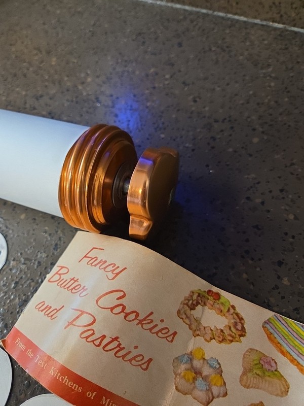 Vintage Mirro Cookie Press With 11 Discs And Little Recipe Booklet gallery