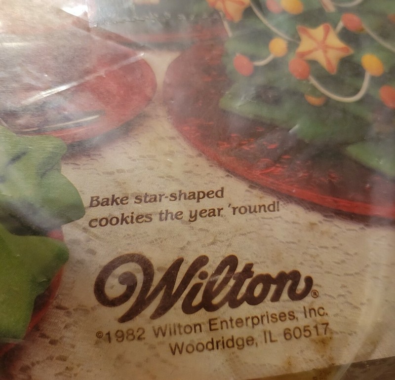 VINTAGE 1982 Wilton Cookie Tree Cutter Kit Christmas Baking Holiday KIT NEW gallery