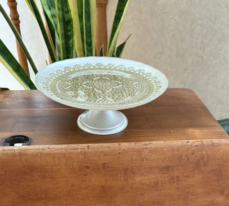 Vtg Turkish Glass White Cake Stand Pedestal Dessert Serving Platter Gold Lace 8”