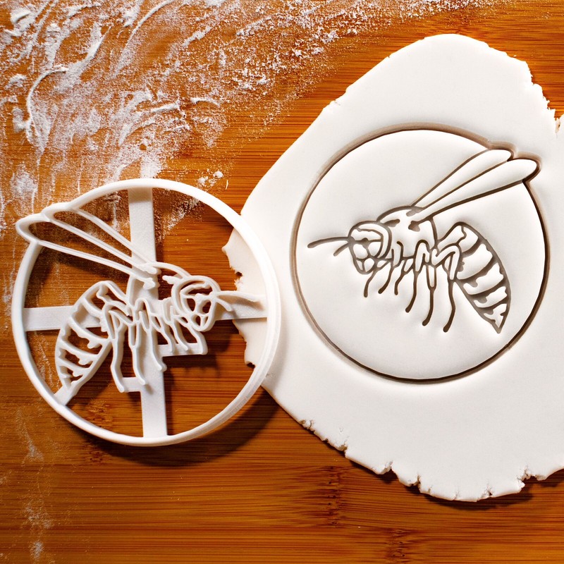 Wasp Cookie Cutter – hornet bee, insect sting, yellow jacket bug, entomology
