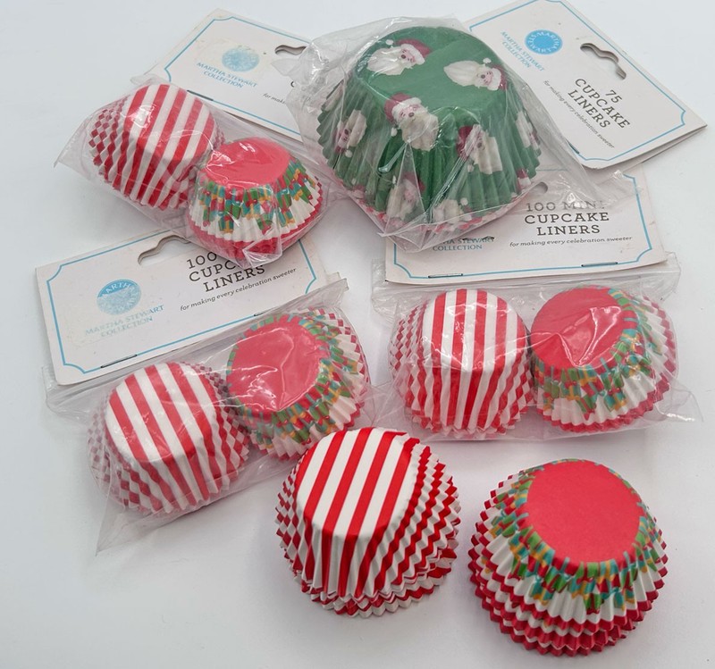 525 Pack MARTHA STEWART Holiday Christmas MINI & Regular CUPCAKE LINERS