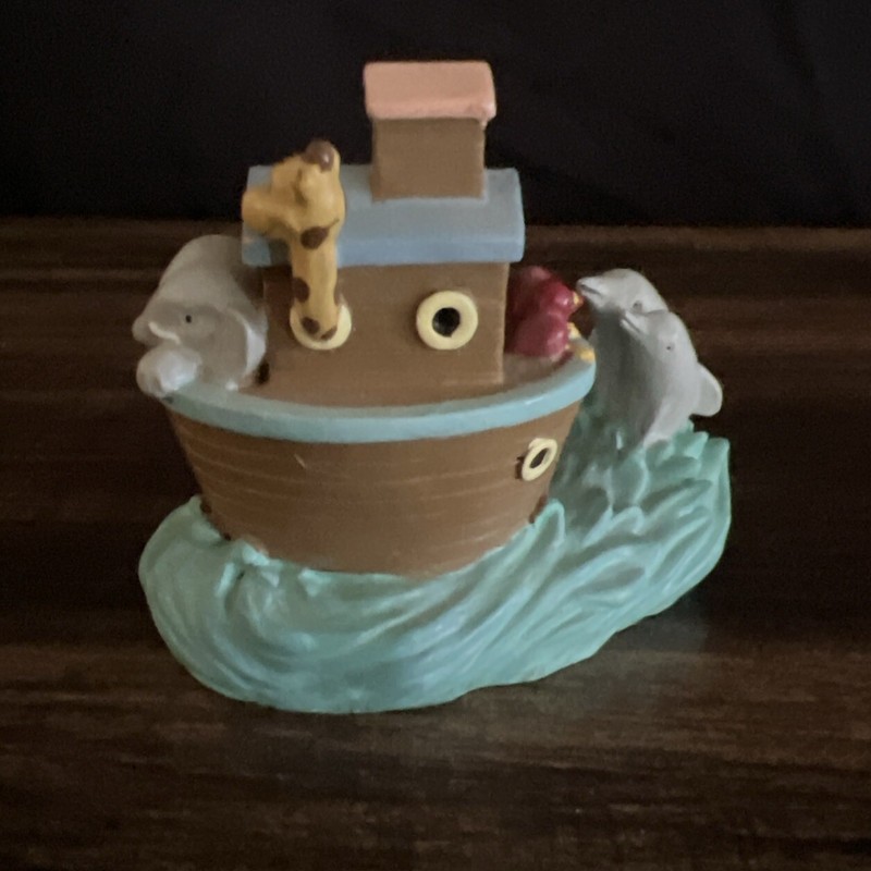 Wilton NOAH'S ARK SPECIAL MEMORIES Keepsake Resin Home Decor Cake Topper gallery