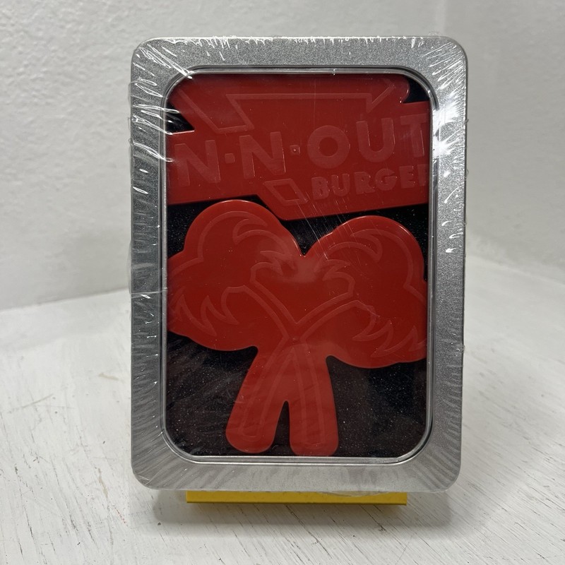 New IN-N-OUT Burger : Cookie Cutter Set Sealed NIB