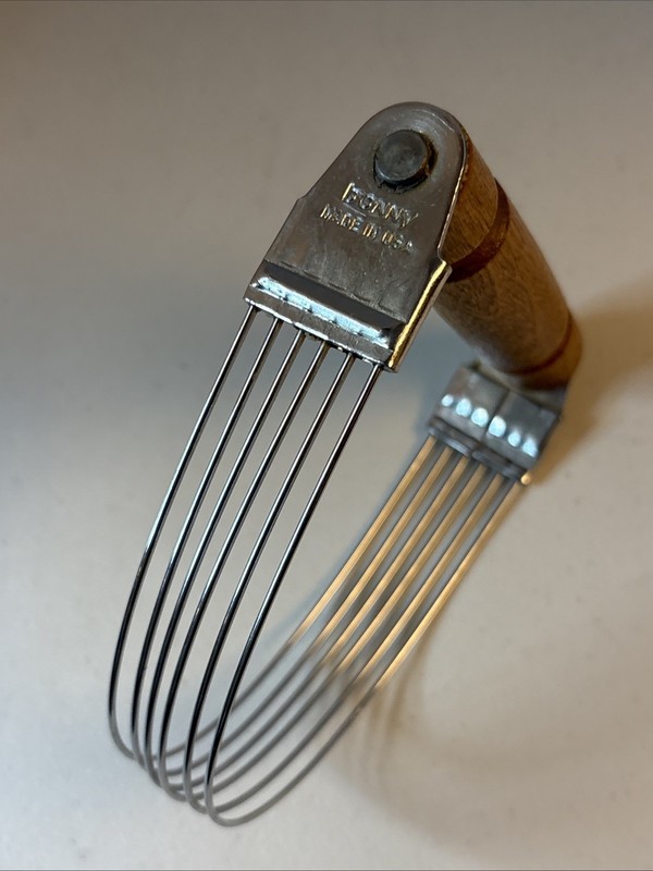 Vintage Bonny USA Pastry Dough Blender Cutter Mixer Wood Handle