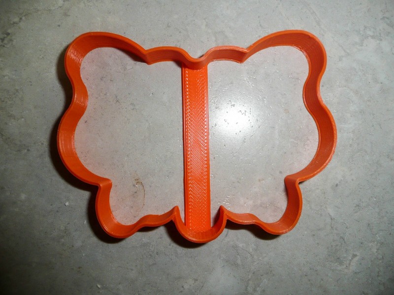 BUTTERFLY OUTLINE FLUTTERING FLYING INSECT BRIGHT COLOR COOKIE CUTTER USA PR3137 gallery