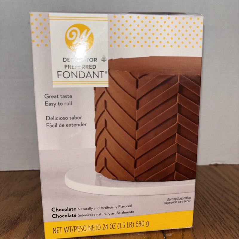 Wilson NEW Brown Fondant, Chocolate Flavored—Ready To Roll & Eat! 1.5lb