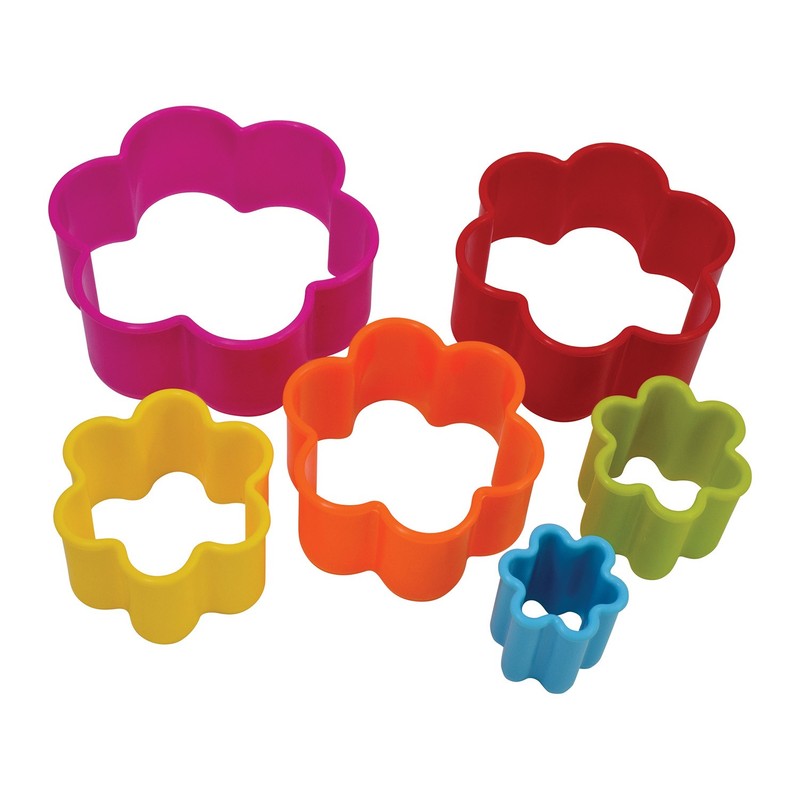 R&M International Scalloped Cookie and Biscuit Cutters, Assorted Sizes, 6-Piece gallery