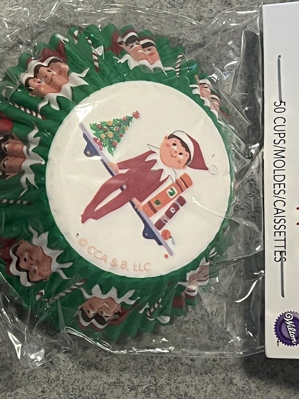 Elf ont he Shelf Christmas Standard Baking Cup 50 ct from Wilton NEW gallery