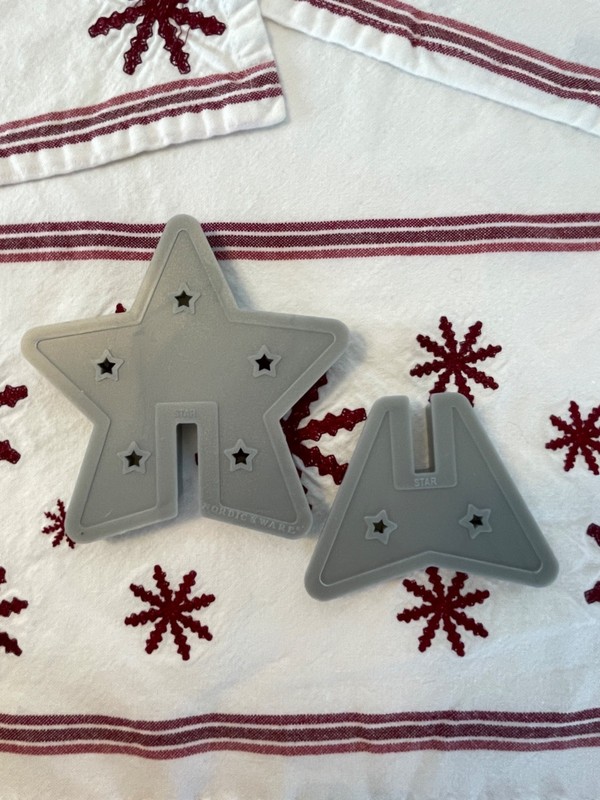 Nordic Ware Christmas 3D Stand Up Cookie Cutters Original Box 6 Shapes gallery