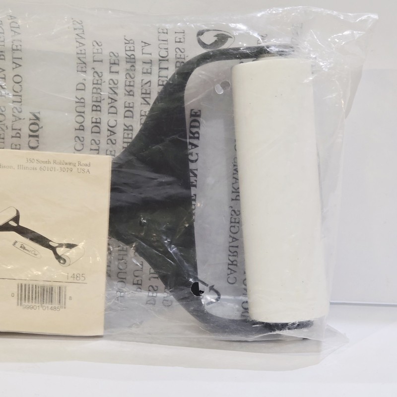 Pampered Chef Baker’s Roller 1485 Double-Sided Pastry Dough Rolling Pin NEW gallery