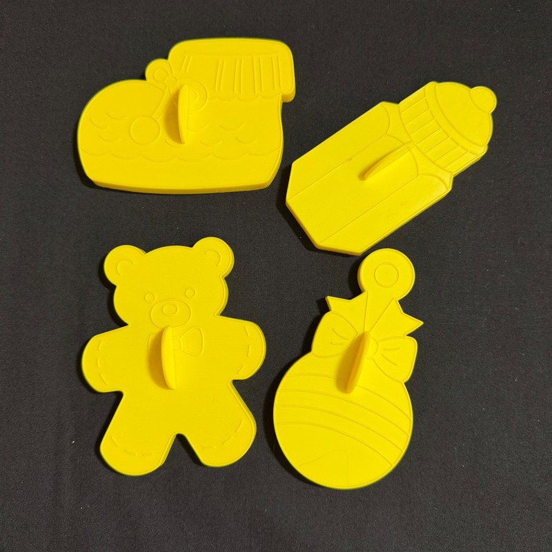 Wilton 1991 Vintage Baby Shower Cookie Cutter Set Yellow Bear Bottle 2304-1522 gallery
