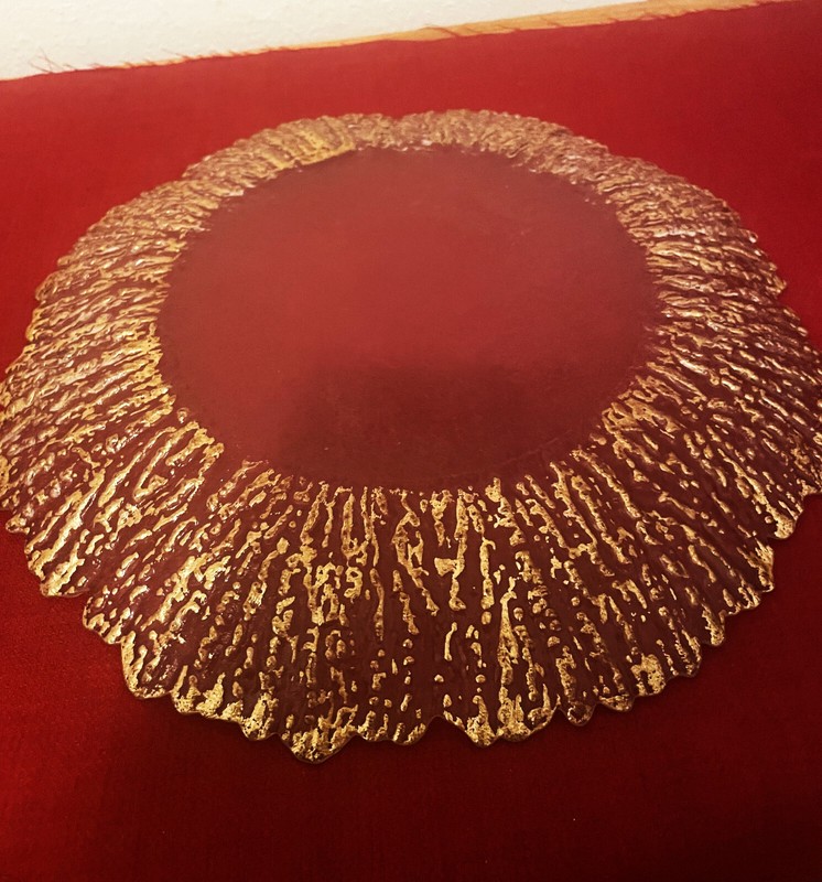 Textured Metalic Gold Glass Scalloped Cake Plate 13" gallery