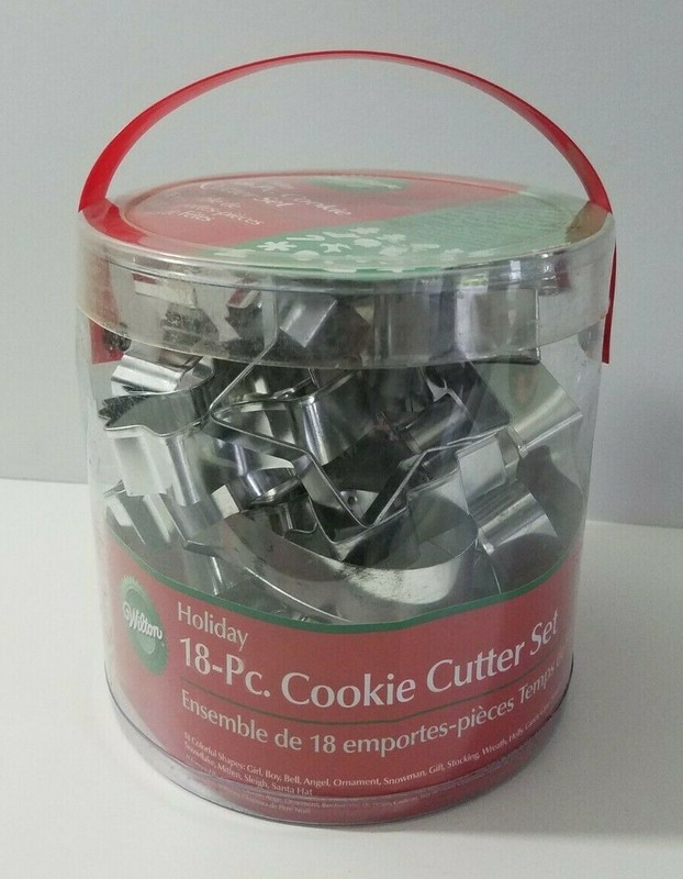 Wilton 18 Piece Cookie Cutter Set Christmas Shapes Metal