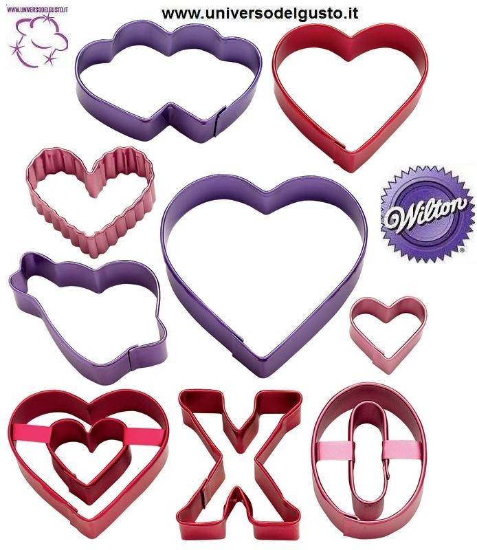 WILTON VALENTINE’S DAY HEART DECOR 9 COLORED METAL PASTRY CUTTERS BUCKET