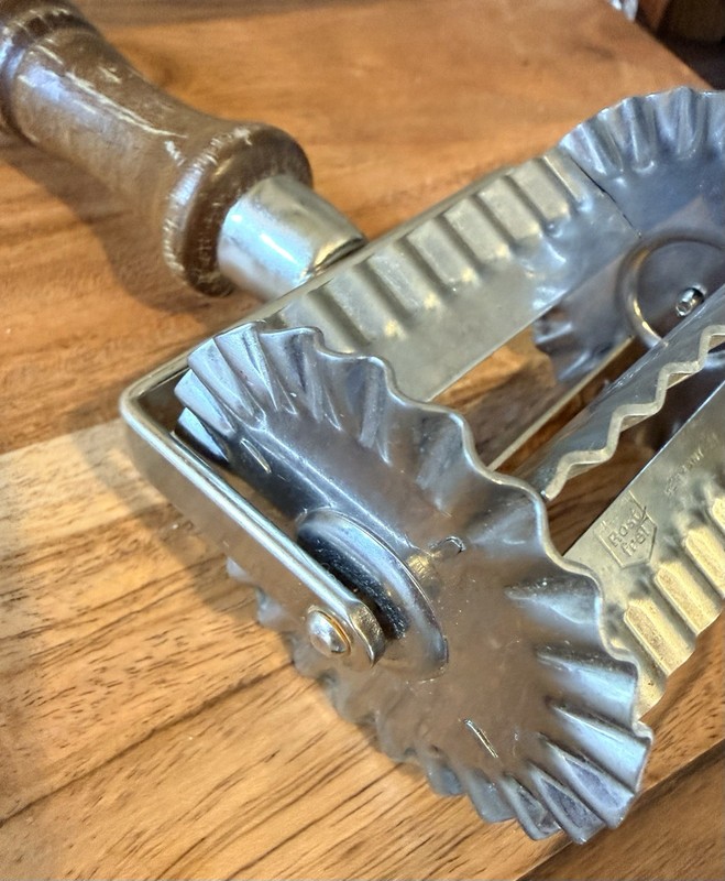 VINTAGE MONOPOL AURO EDELSTAHL ROSTFREI RAVIOLI PASTA CUTTER ROLLER GERMANY gallery