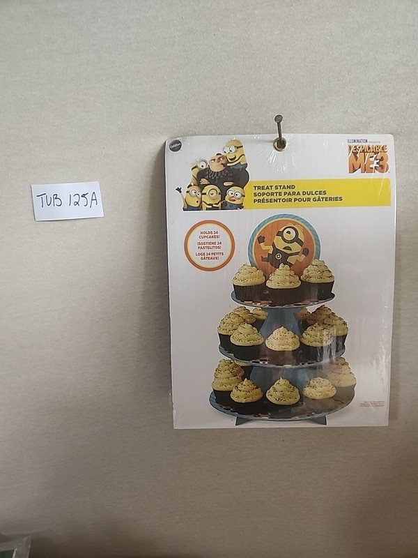 Despicable Me 3 Treat Stand 24 Cupcake Holder Party Centerpiece Wilton New!!!