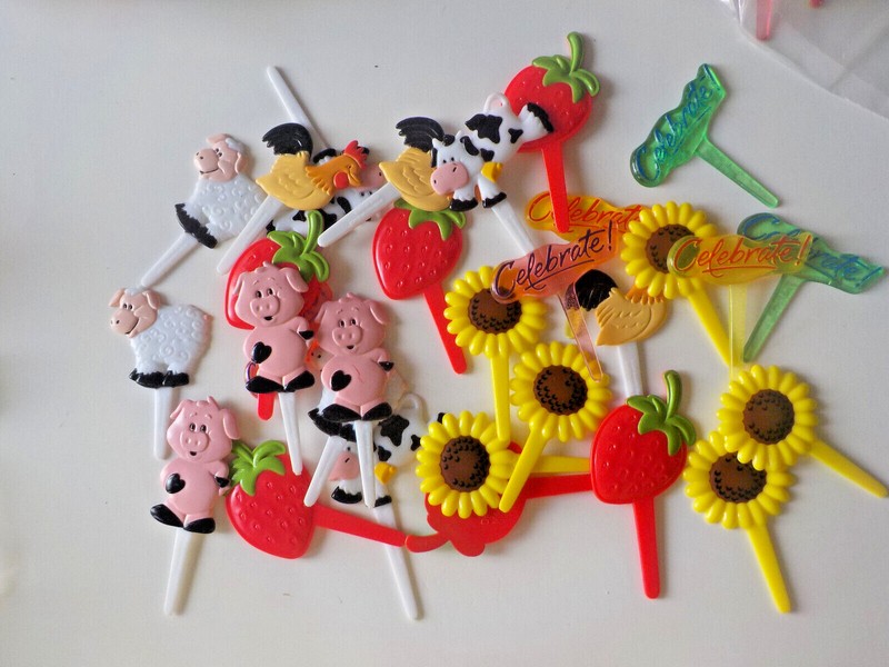 150 Cupcake Toppers Picks Farm Strawberry Sunflower Cow Pig Sheep Chicken gallery