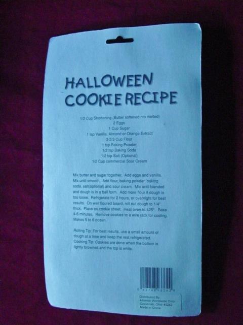(6) HALLOWEEN Plastic COOKIE CUTTERS -Owl, Ghost, Devil, Haunted Castle, Pumpkin gallery