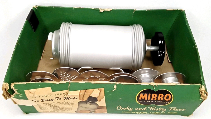 Vintage 1950s Mirro Aluminum Cookie Press With Original Box New Arrival