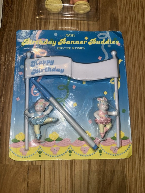 VTG Cake Decorations Wilton Bears Helicopters Avon Bunny Alligator Lot gallery