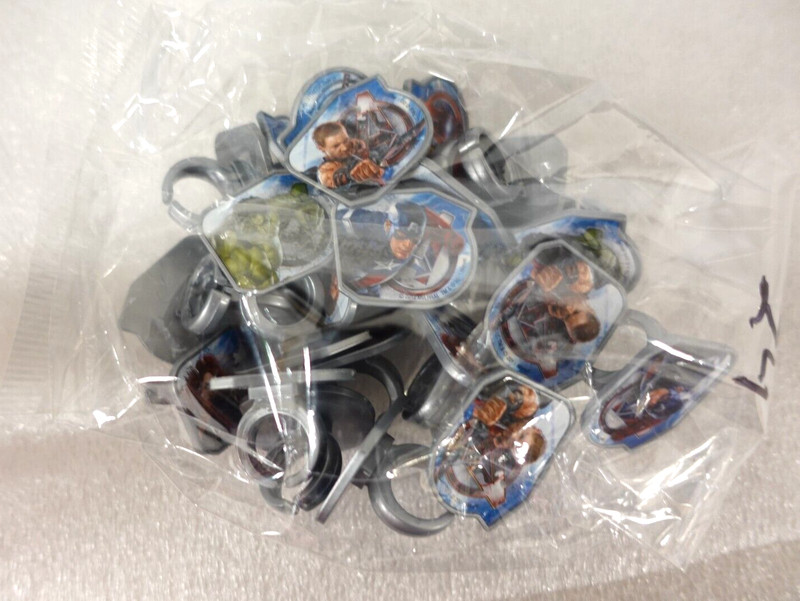 DecoPac Marvel The Avengers cupcake rings, 24 ct