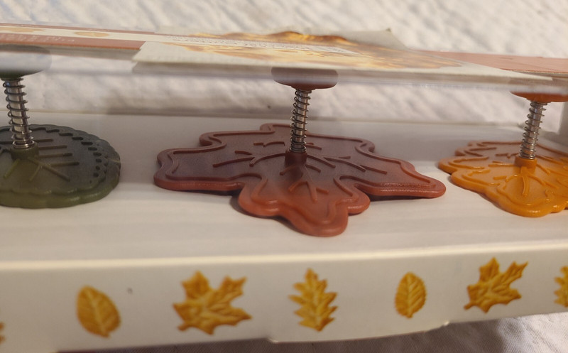 Williams Sonoma Fall Leaf Leaves Piecrust Cutters Set Of 3 NIB Autumn gallery