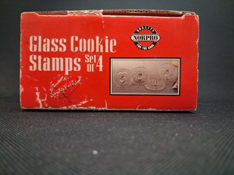 Vintage Norpro Boxed Set of 4 Glass Cookie Stamps Clover Hearts Flowers gallery