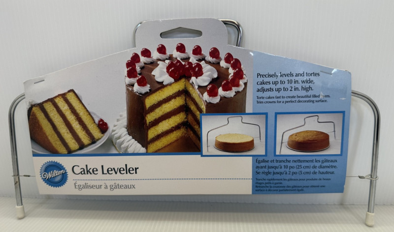 Wilton Cake Leveler 415-815 Adustable For Cakes up to 10″ Wide & Up to 2″ High