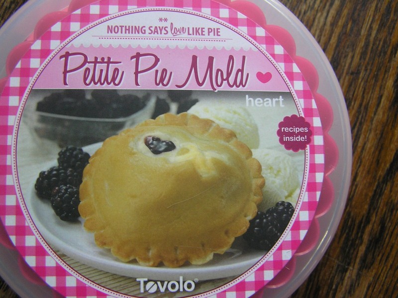 Tovolo Petite Pie Mold HEART Shape Miniature Hand Pie w/ Recipes & Case~~NEW!! gallery