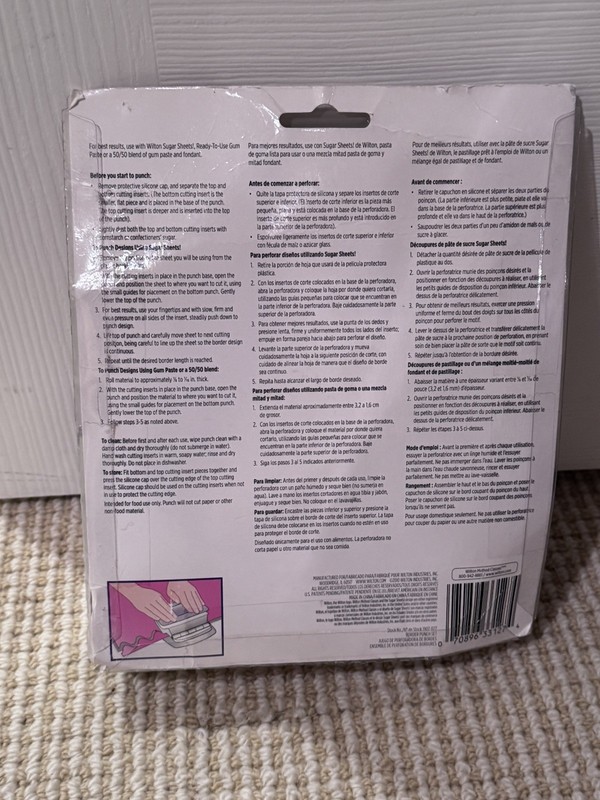Wilton Cake Decorating Fondant Sugar Sheets Oval Shape Punch Cutter Set NIP gallery