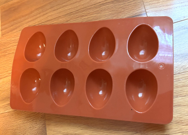 8-Cavity Easter Egg Shape Silicone Molds, for pastry, chocolate, jello new